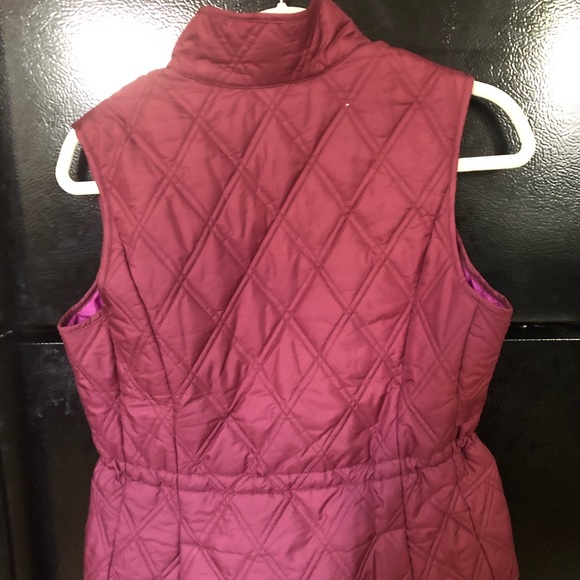 EDDIE BAUER MAROON VEST - Picture 2 of 2